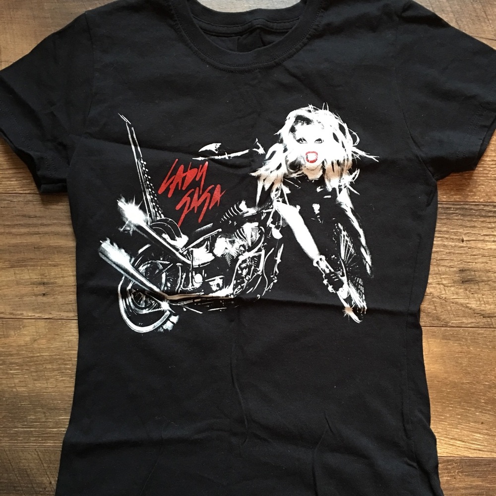 Women’s small lady Gaga T-shirt ♥️